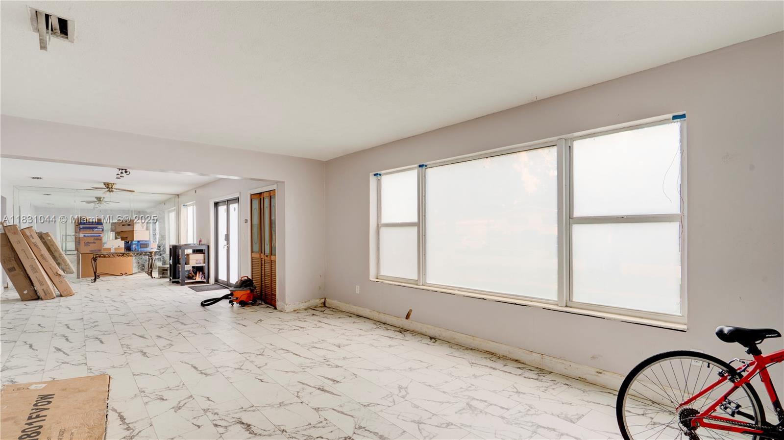 HIGHLAND MANOR SEC 5 - Residential