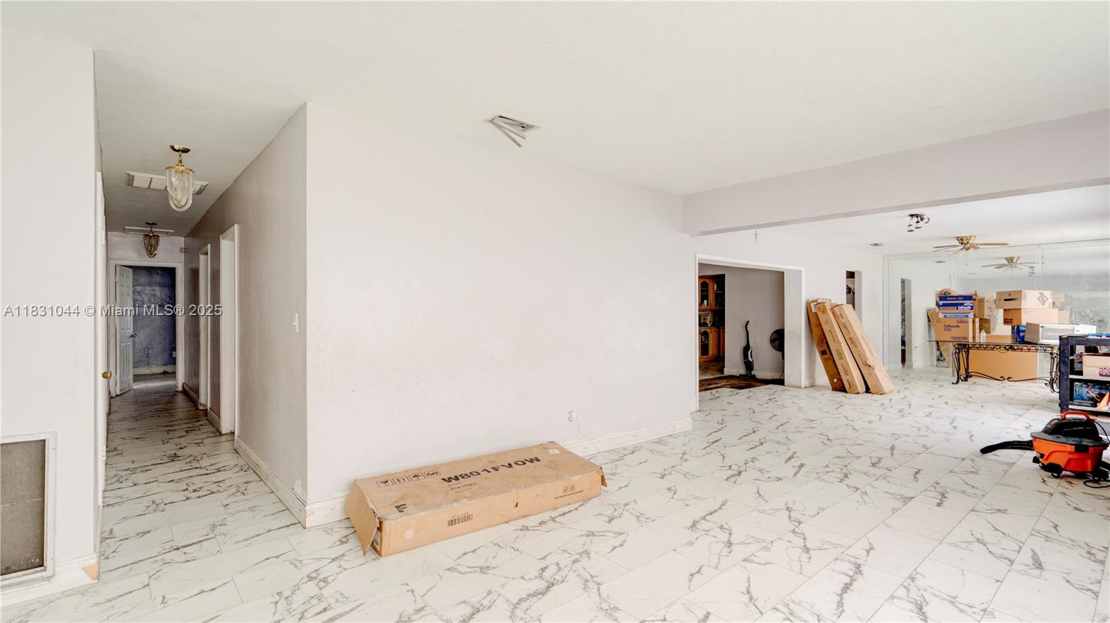 HIGHLAND MANOR SEC 5 - Residential