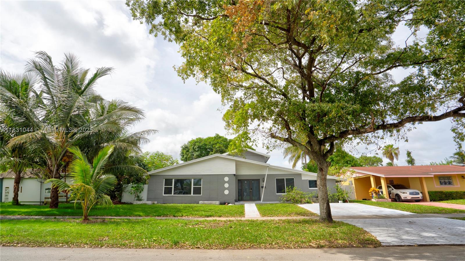 HIGHLAND MANOR SEC 5 - Residential