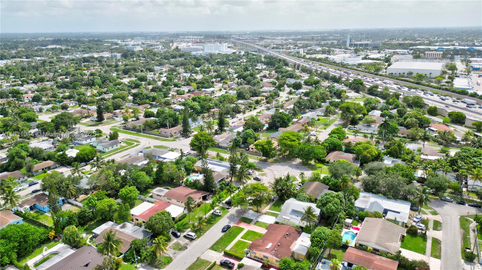 HIGHLAND MANOR SEC 5 - Residential