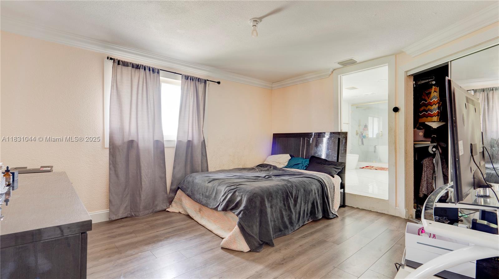 HIGHLAND MANOR SEC 5 - Residential