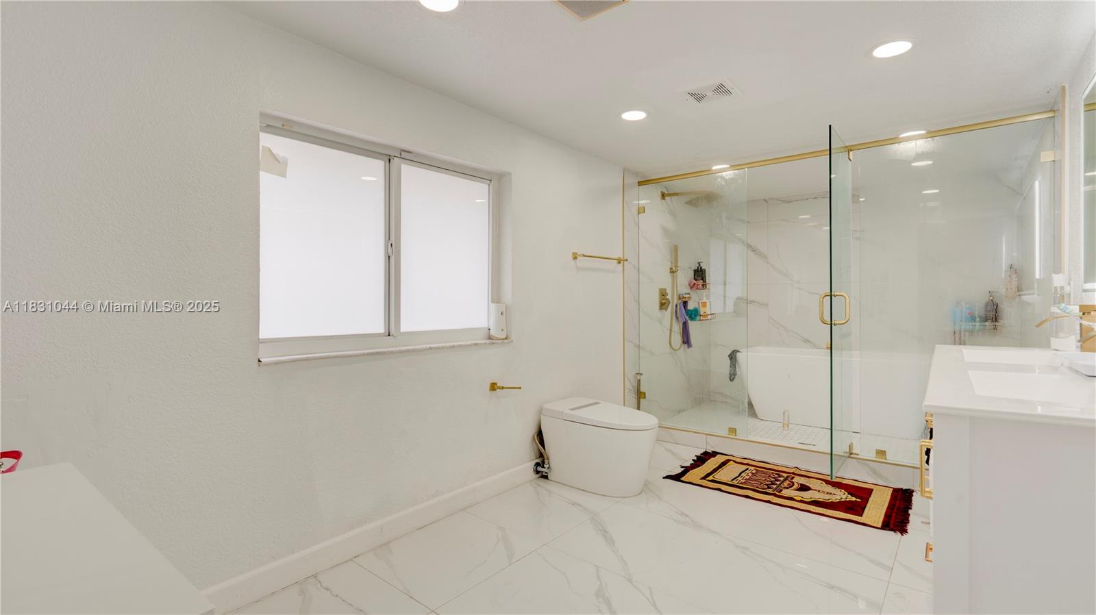 HIGHLAND MANOR SEC 5 - Residential