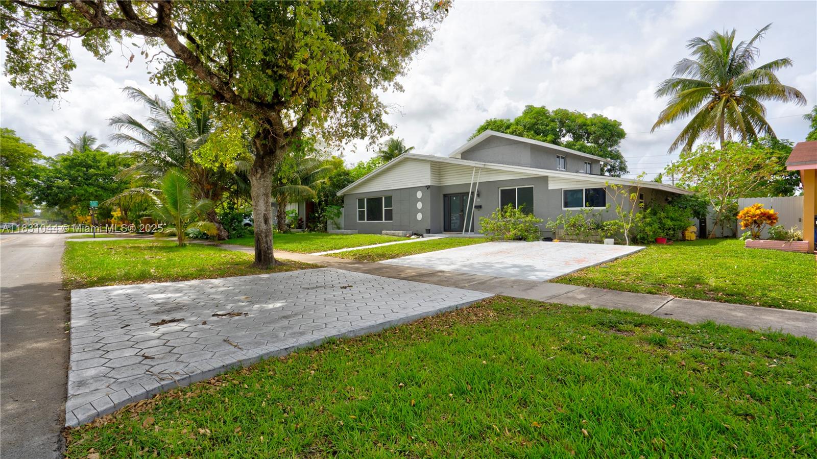 HIGHLAND MANOR SEC 5 - Residential