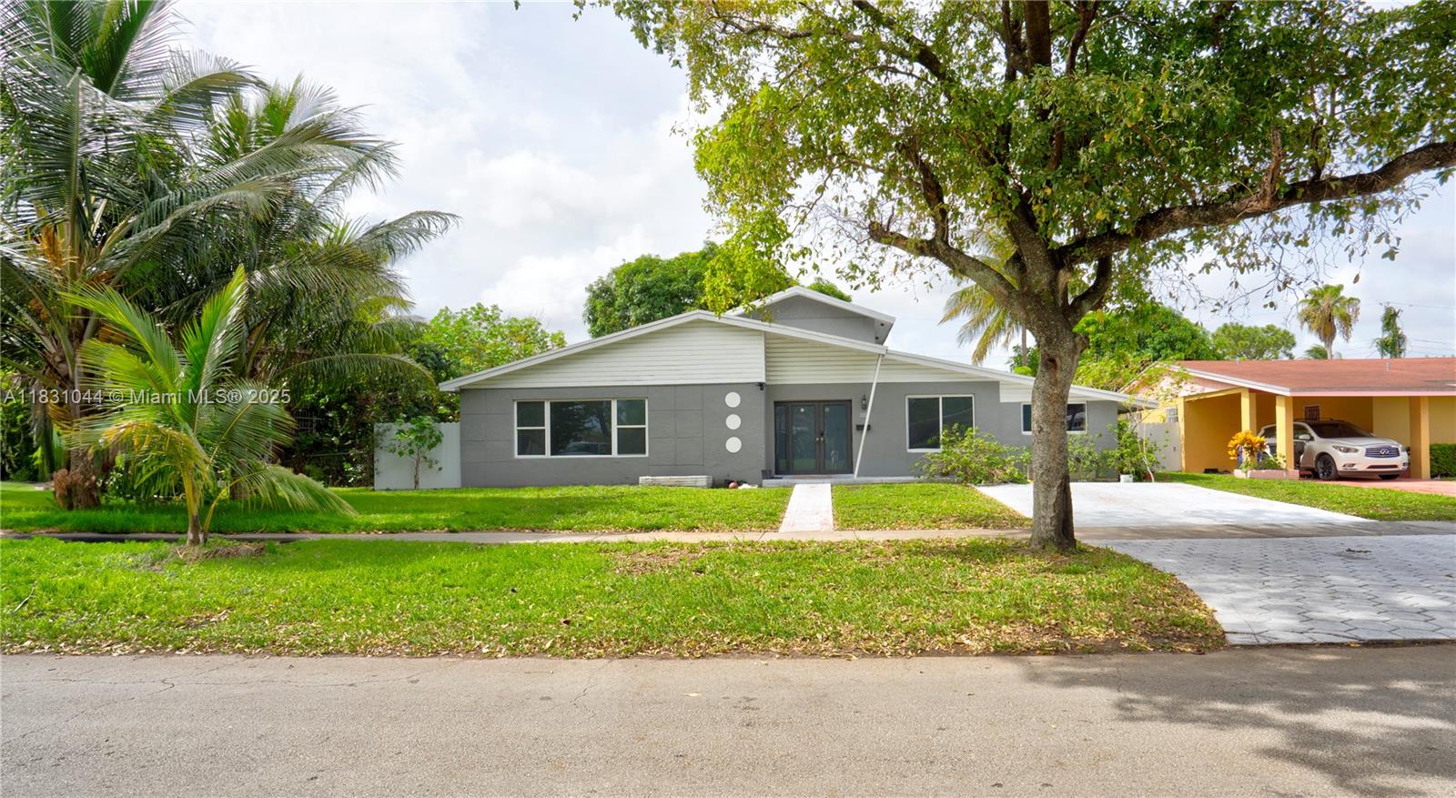 HIGHLAND MANOR SEC 5 - Residential