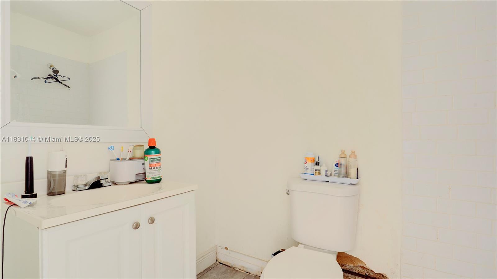 HIGHLAND MANOR SEC 5 - Residential