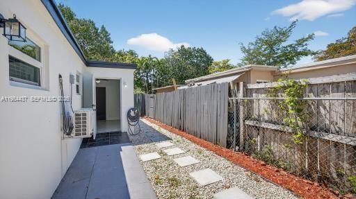 IRONS MANOR HIGH PINE ADD - Residential