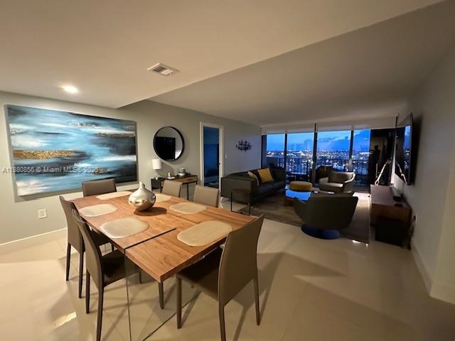 PALM BEACH HOUSE CONDO - Residential Lease