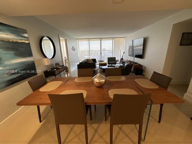 PALM BEACH HOUSE CONDO - Residential Lease