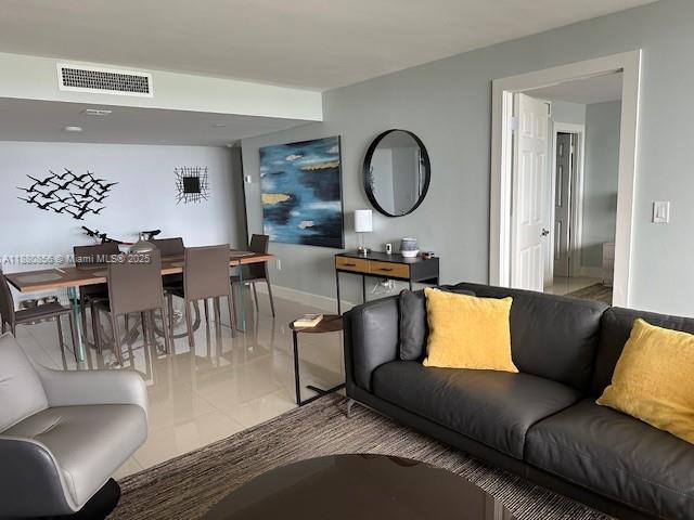 PALM BEACH HOUSE CONDO - Residential Lease