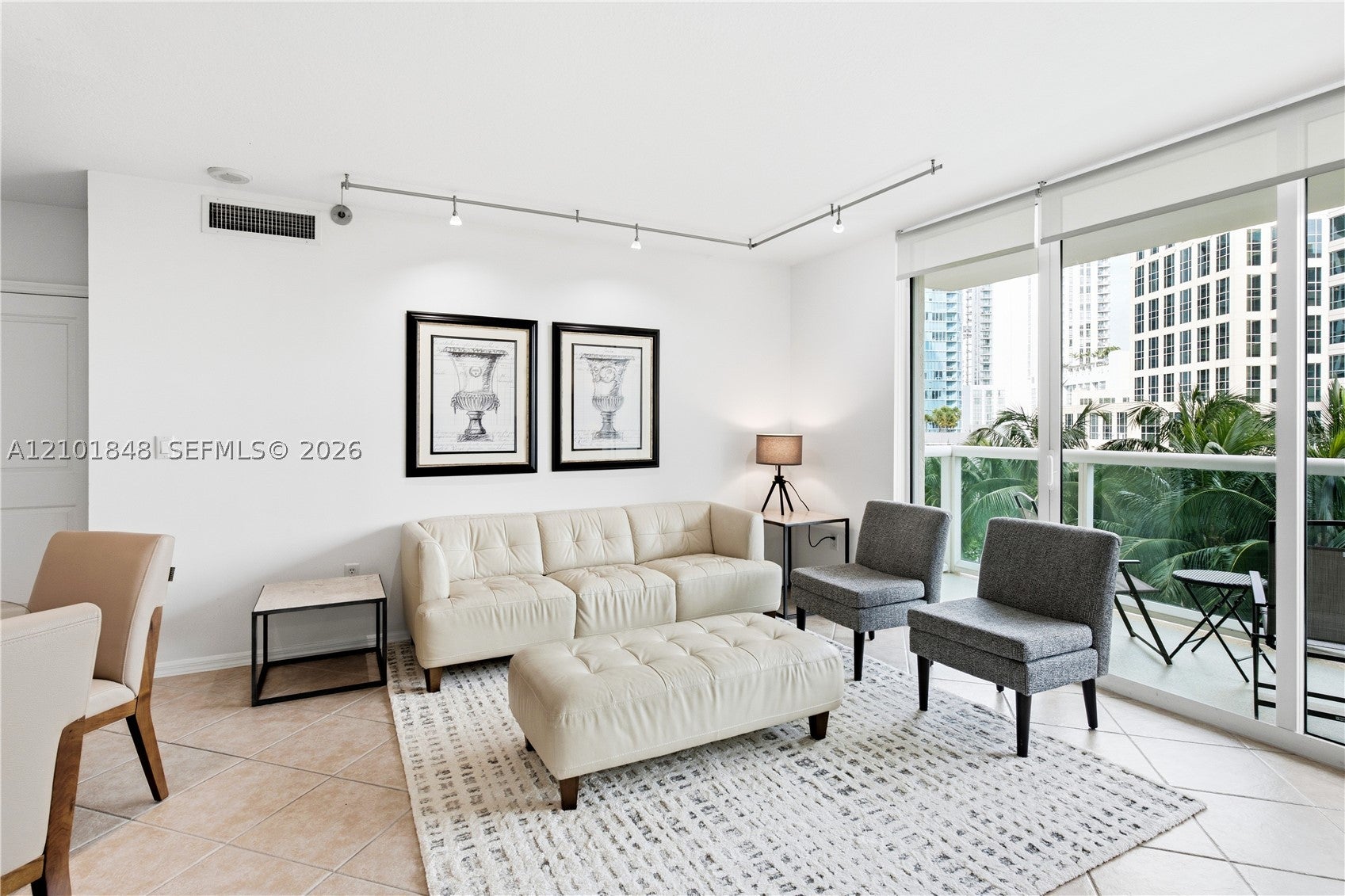 347 N New River Dr E 1108
