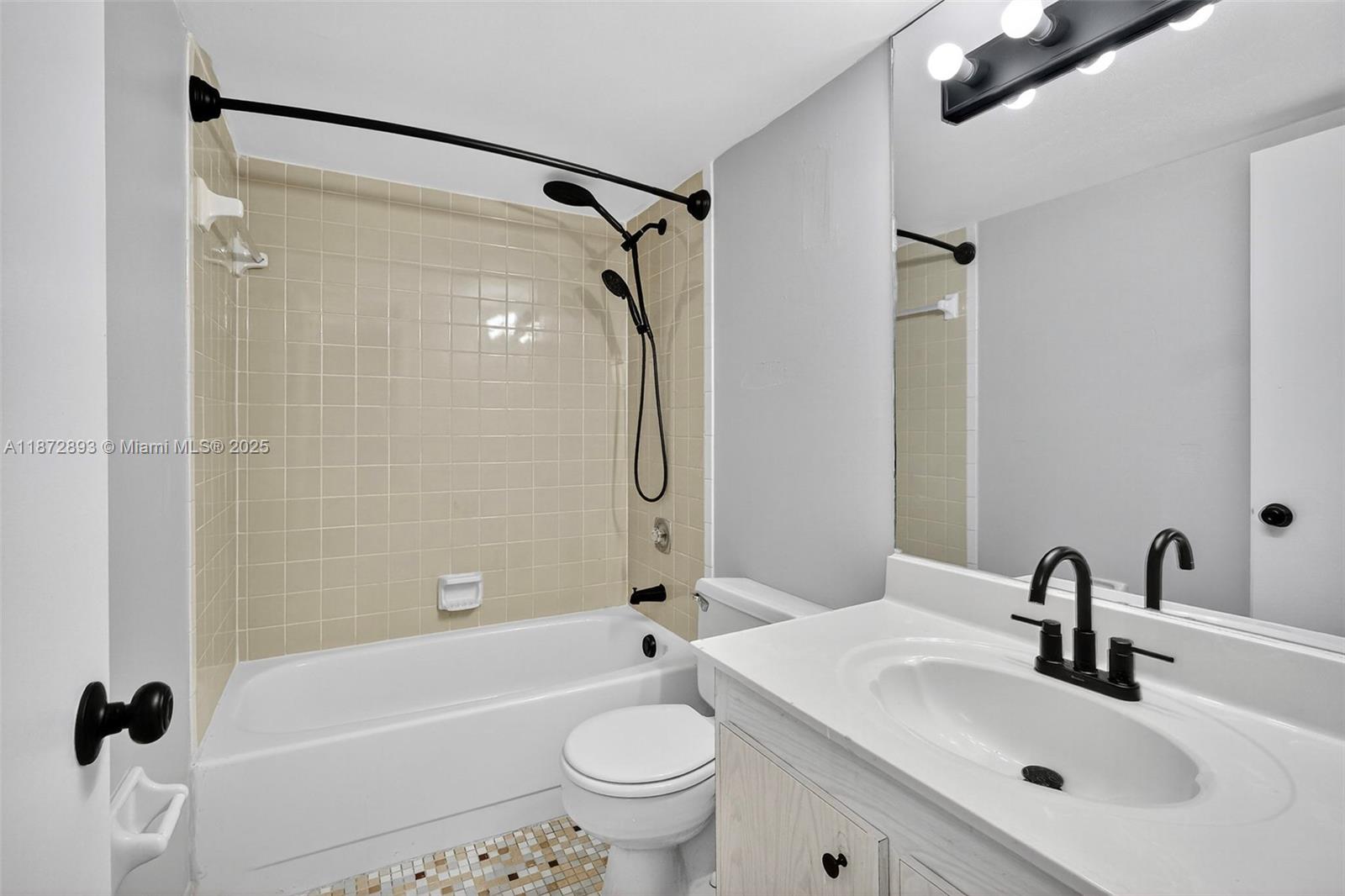 Ocean View Plaza - Residential