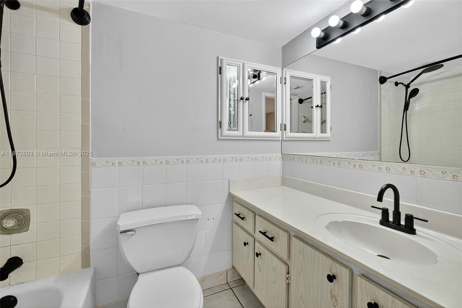 Ocean View Plaza - Residential