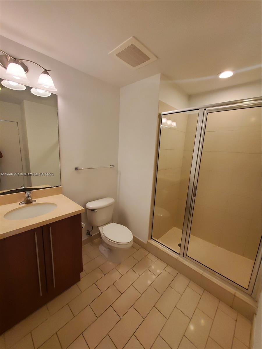 AXIS ON BRICKELL - Residential Lease
