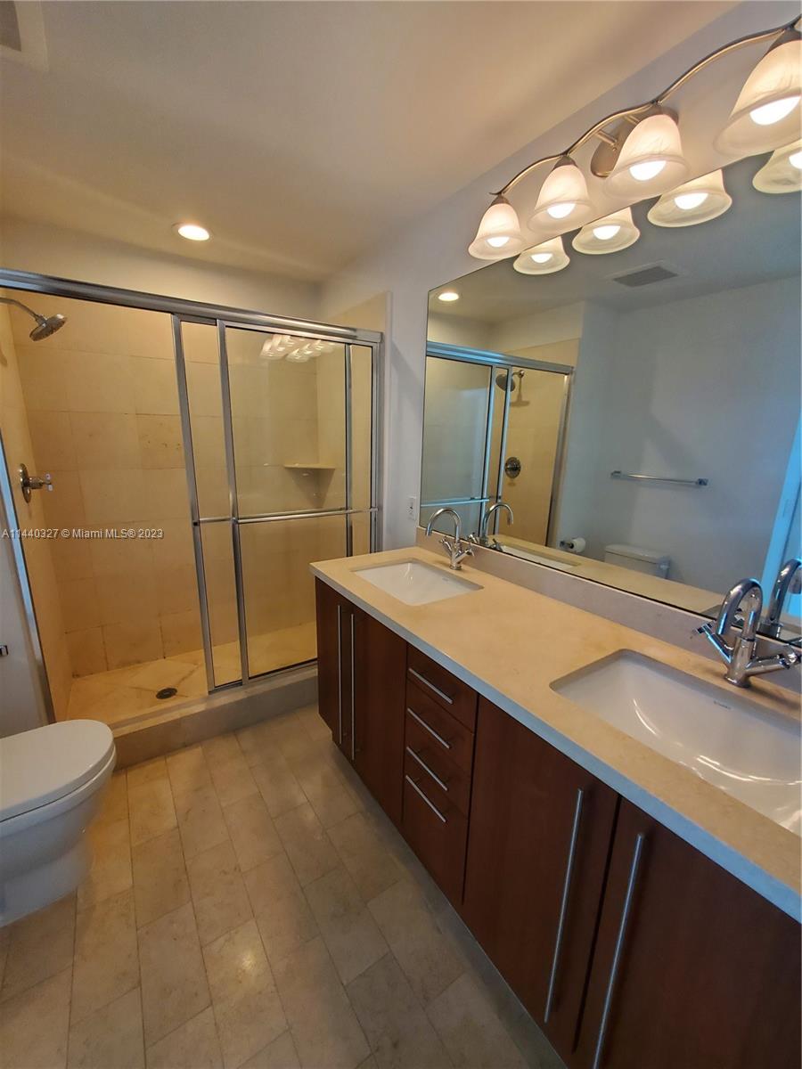 AXIS ON BRICKELL - Residential Lease