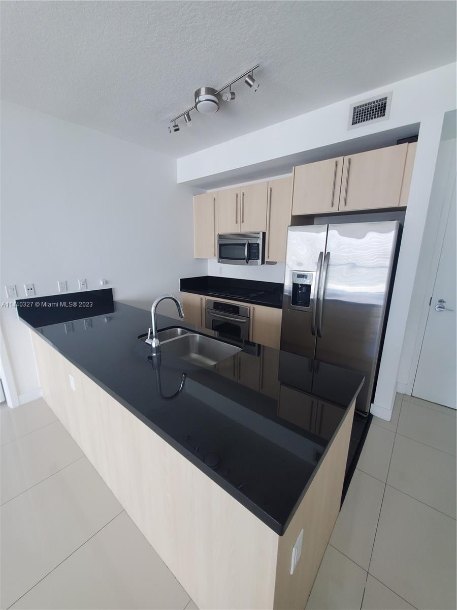 AXIS ON BRICKELL - Residential Lease