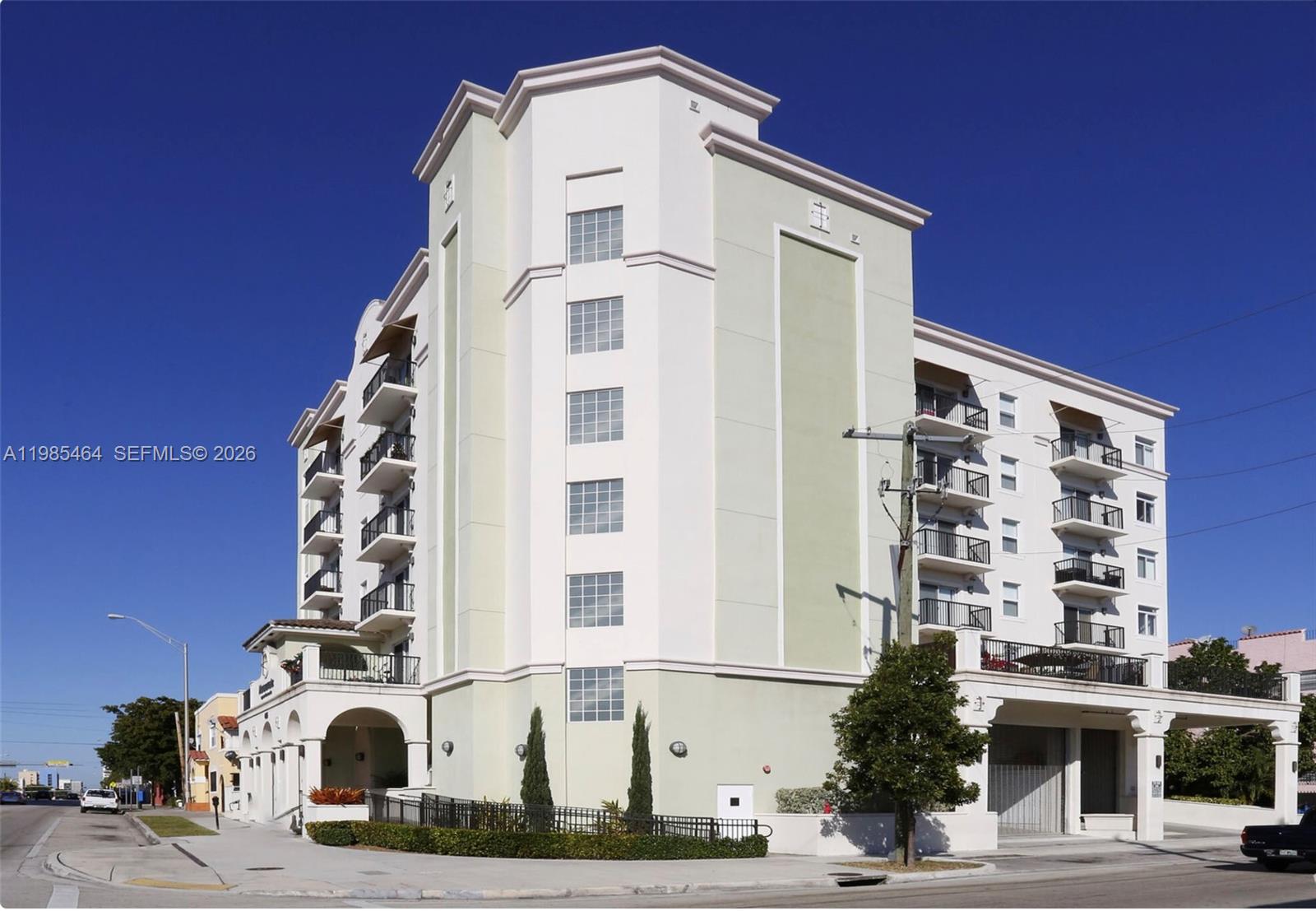 LAWRENCE ESTATE LAND CO - Residential Lease