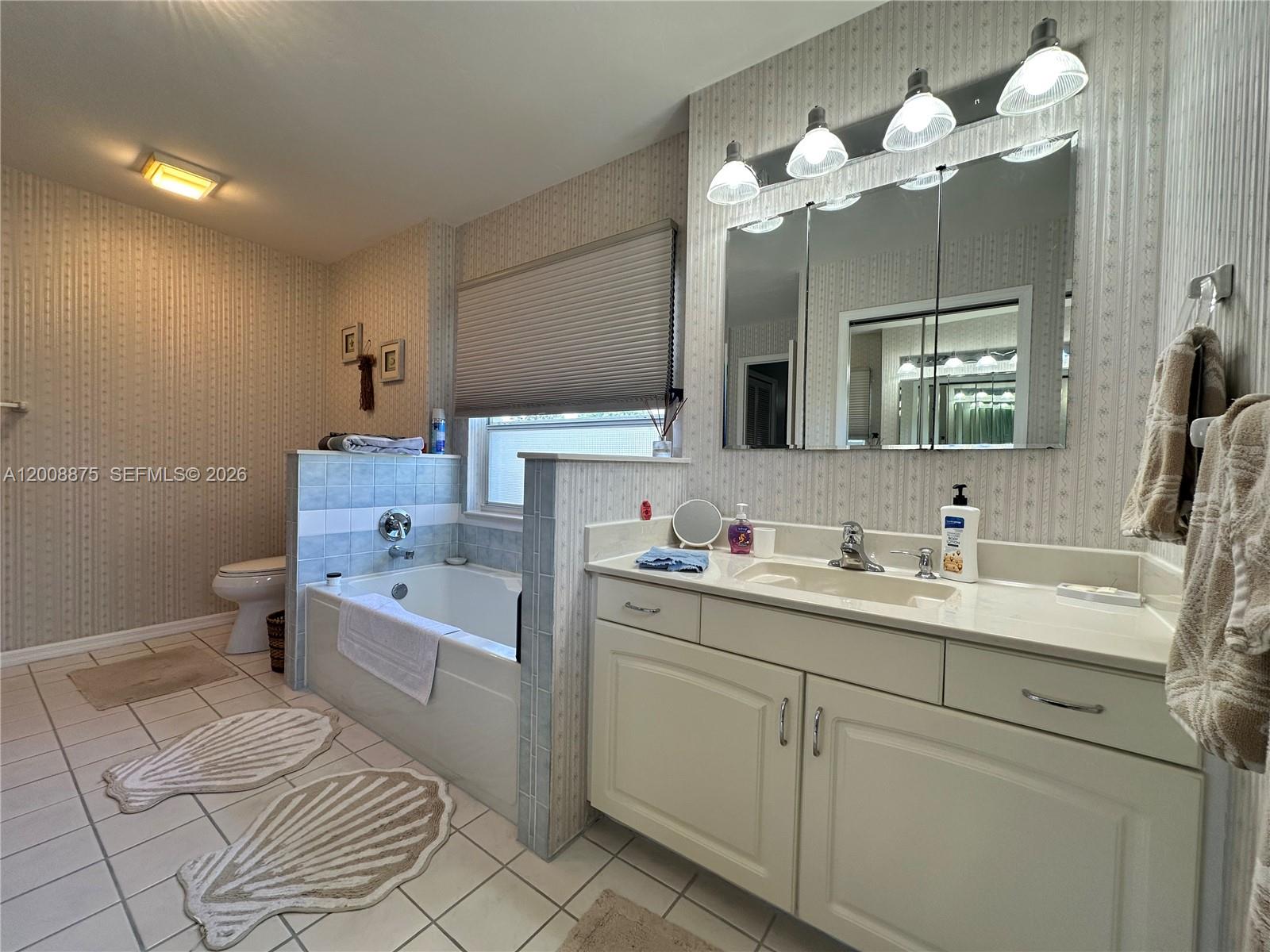 Sun N LAKE Manor Hill - Residential