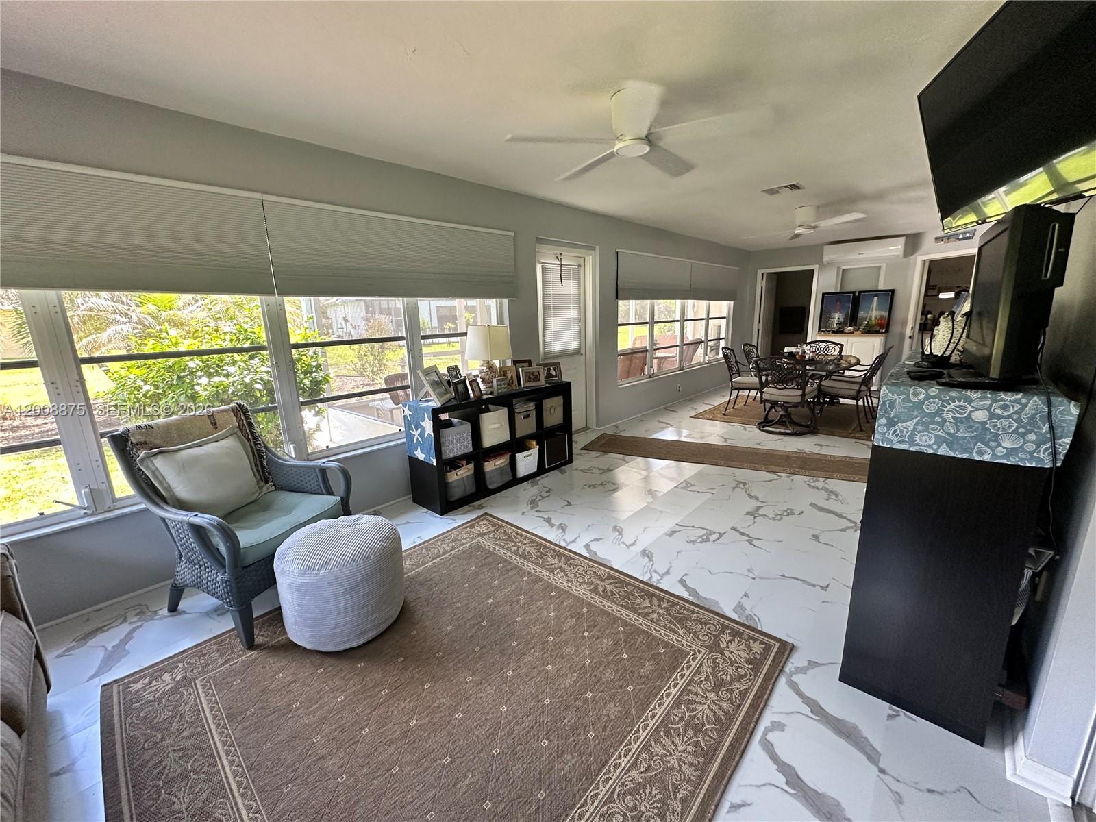 Sun N LAKE Manor Hill - Residential