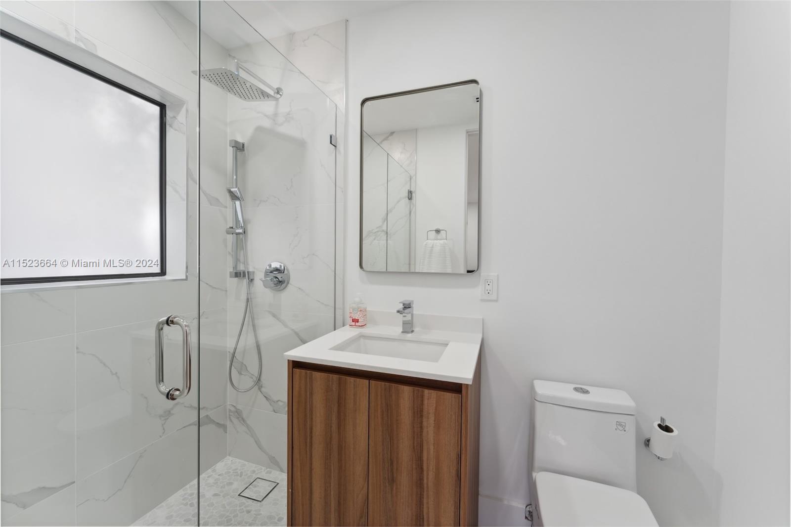 CORAL GABLES RIVIERA SEC - Residential