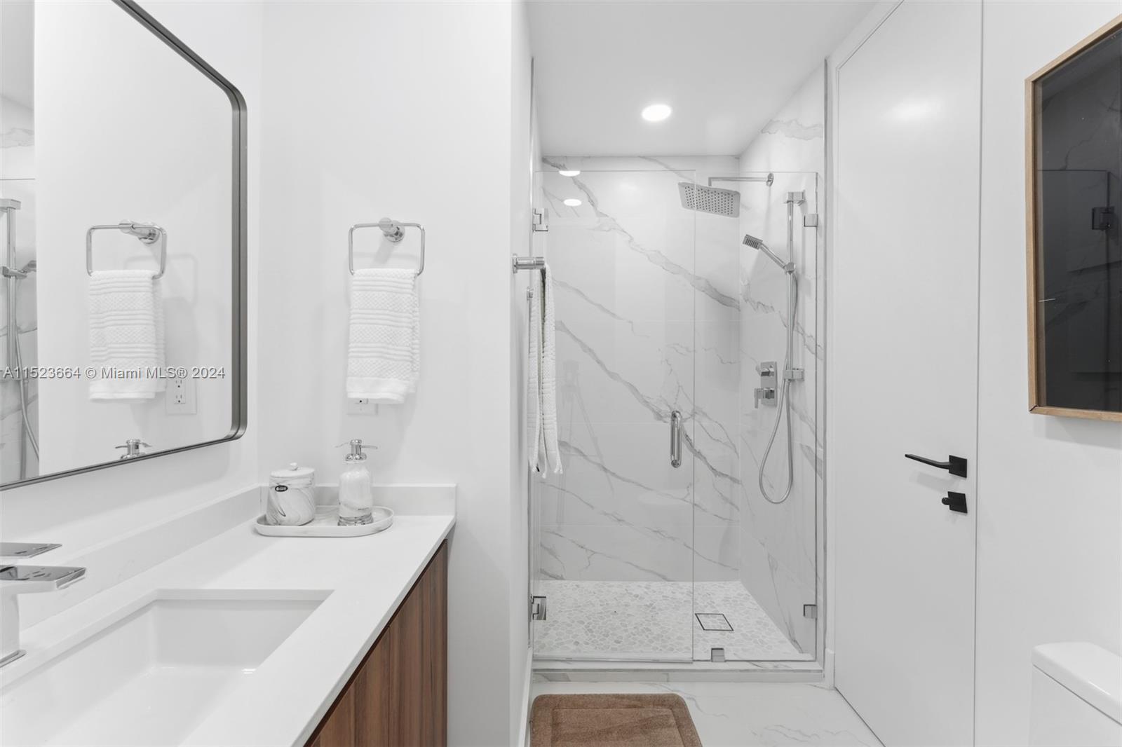 CORAL GABLES RIVIERA SEC - Residential