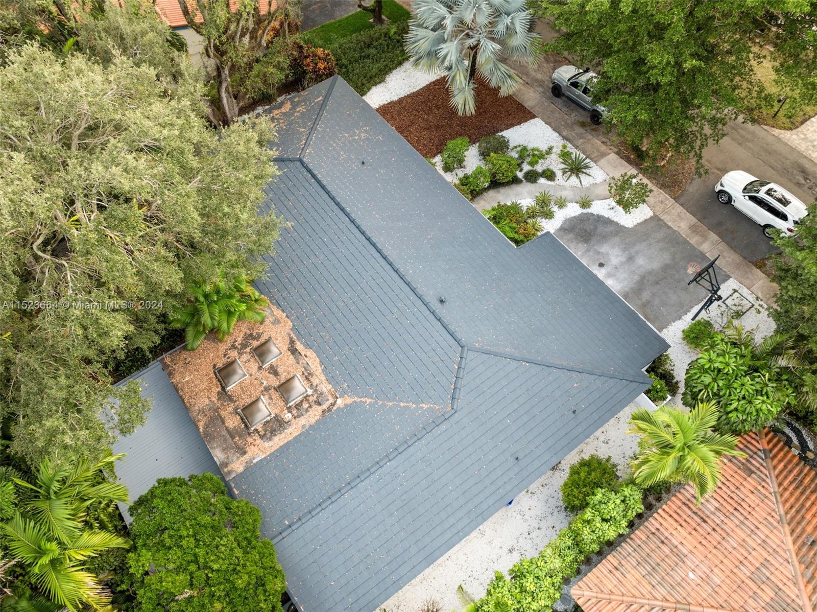 CORAL GABLES RIVIERA SEC - Residential