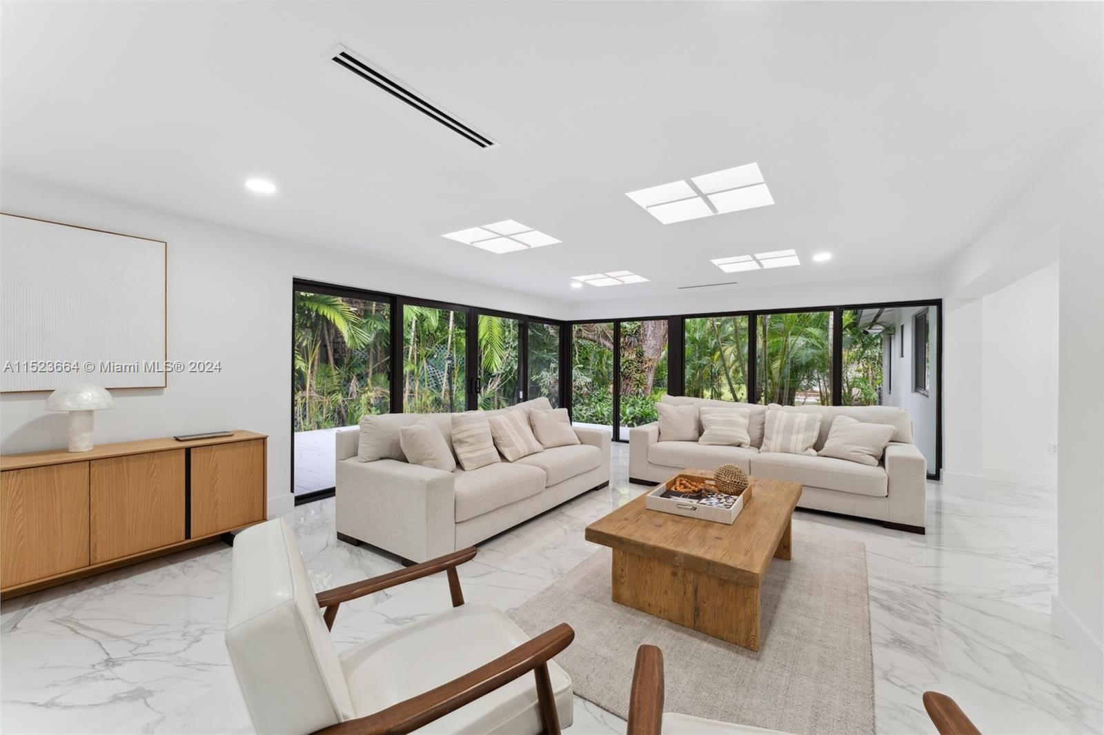 CORAL GABLES RIVIERA SEC - Residential