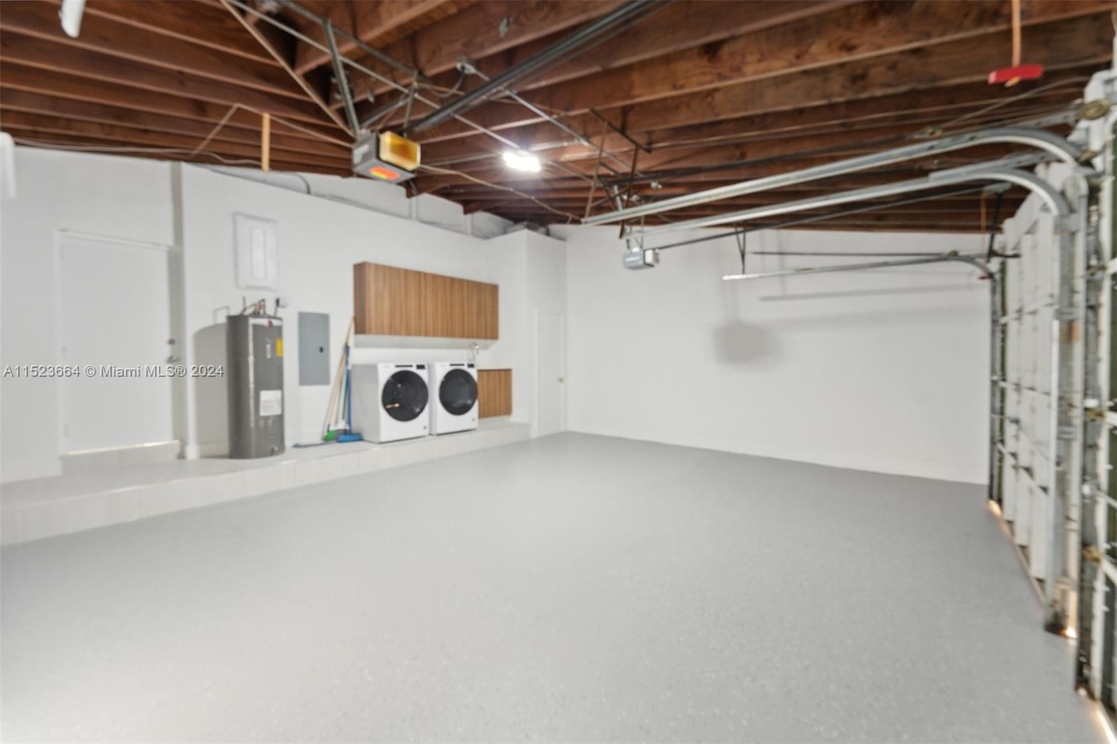 CORAL GABLES RIVIERA SEC - Residential