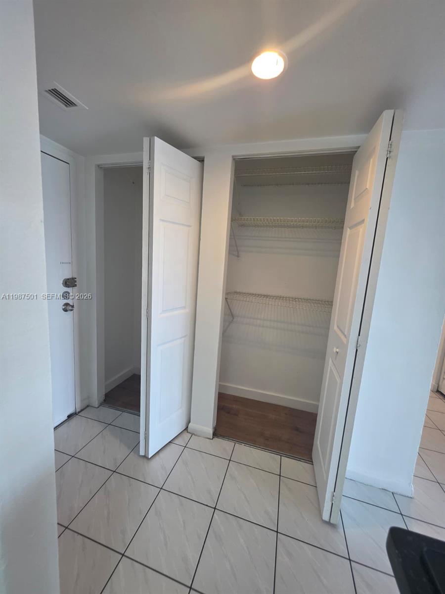 MONTECARLO CONDO - Residential Lease