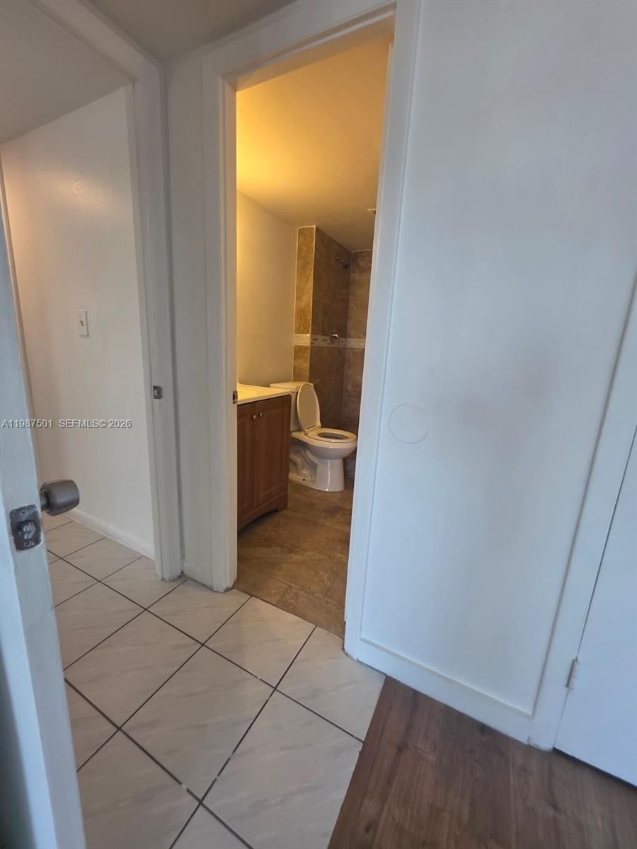 MONTECARLO CONDO - Residential Lease