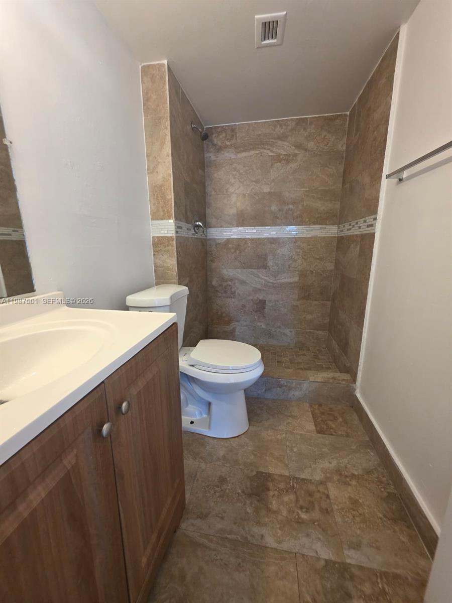 MONTECARLO CONDO - Residential Lease