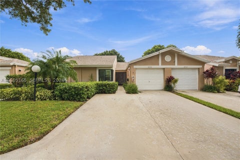 Photo of 8306 Springlake Dr #8306, Boca Raton, FL 33496 (MLS # A12105165)