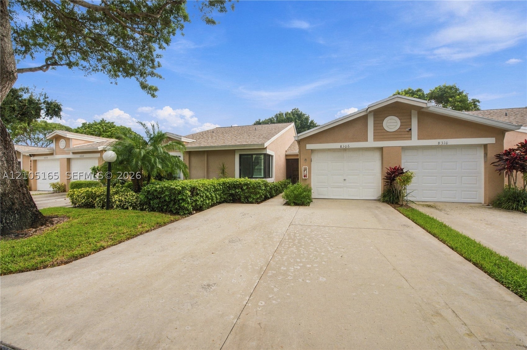 8306 Springlake Dr 8306