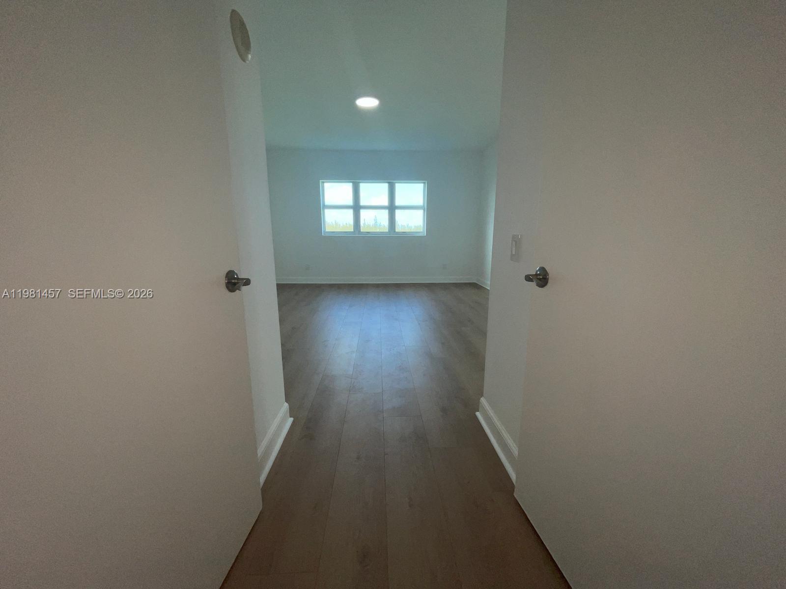 THE OAKS I CONDO - Residential