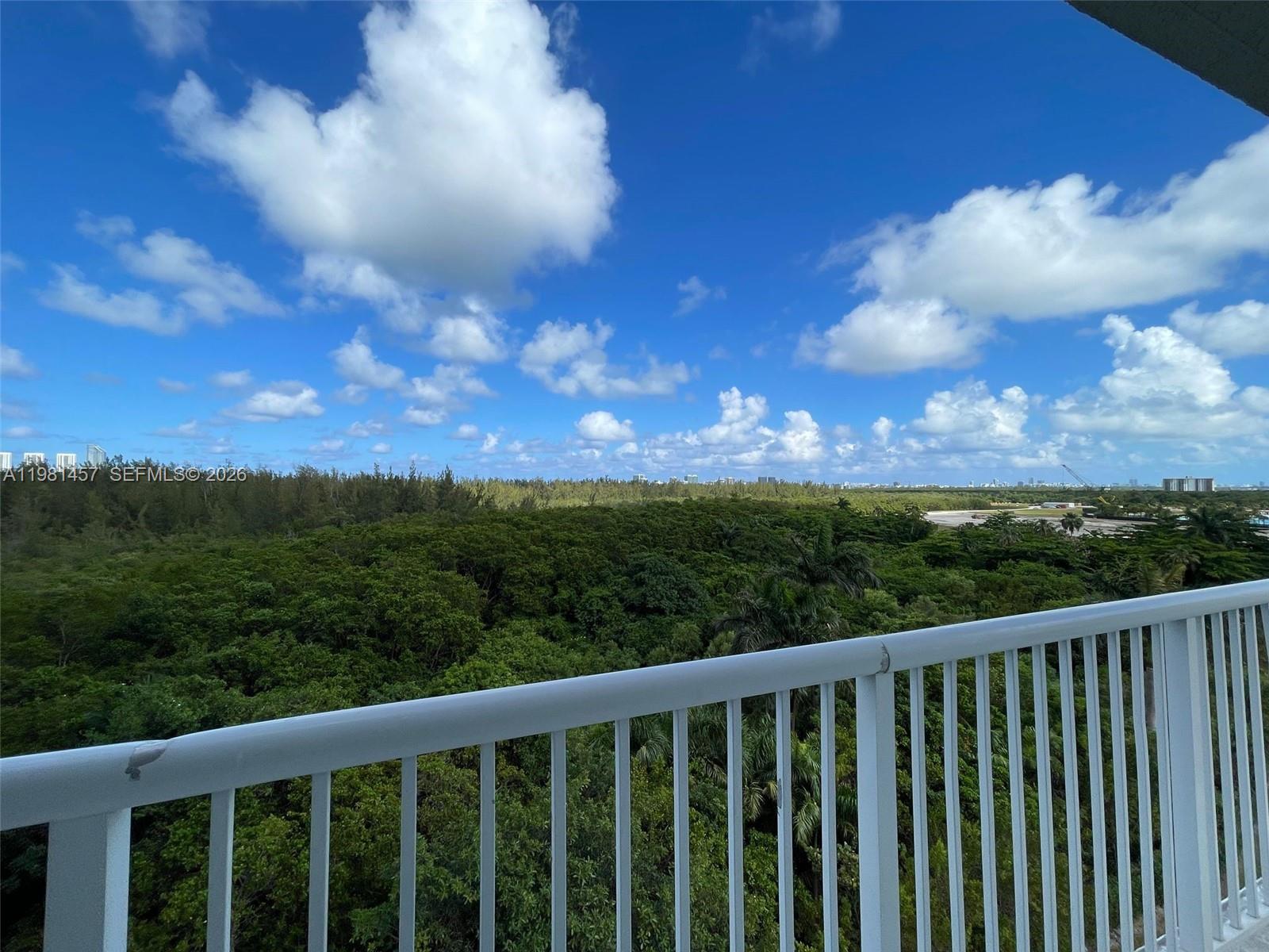 THE OAKS I CONDO - Residential