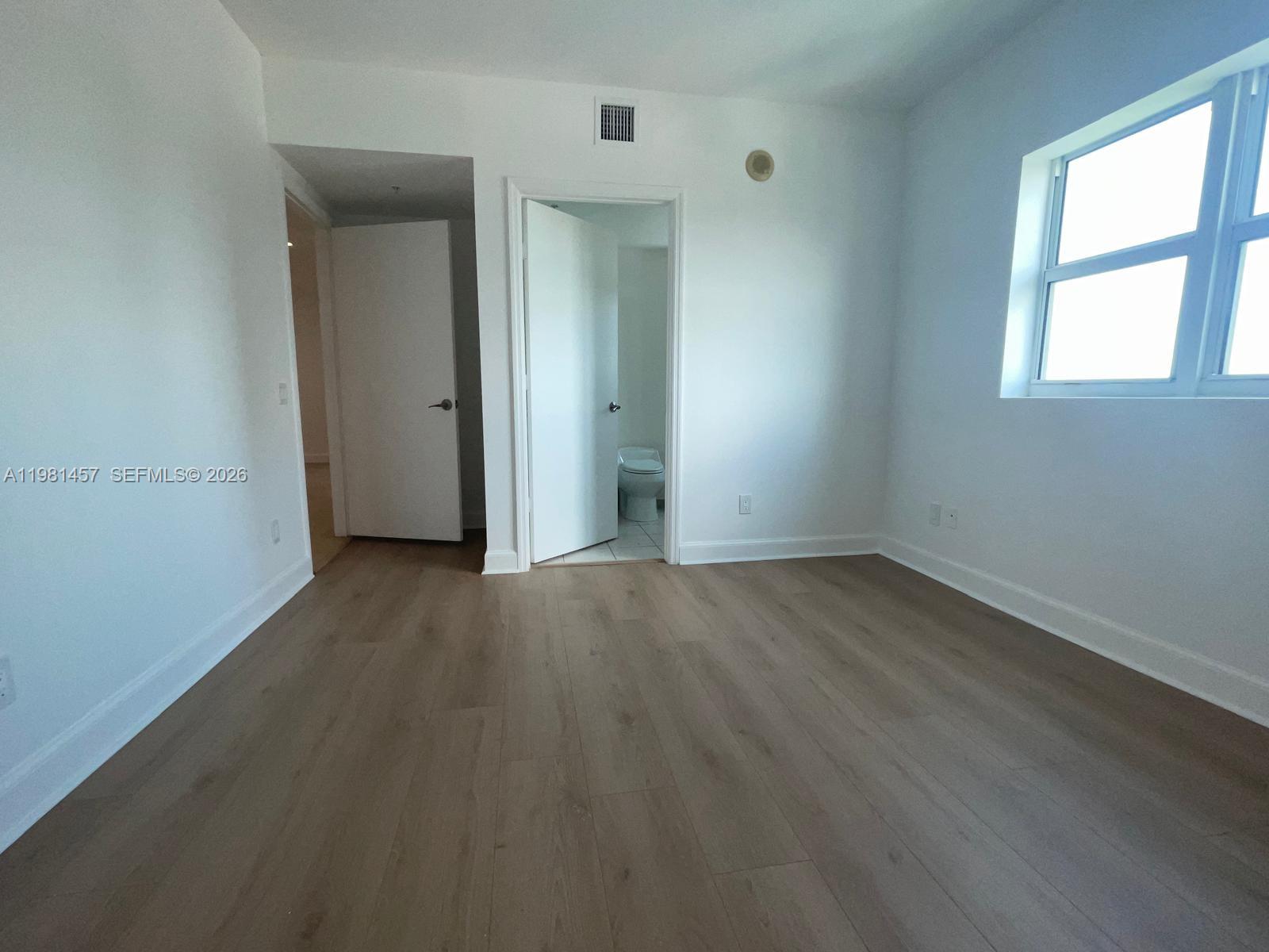 THE OAKS I CONDO - Residential