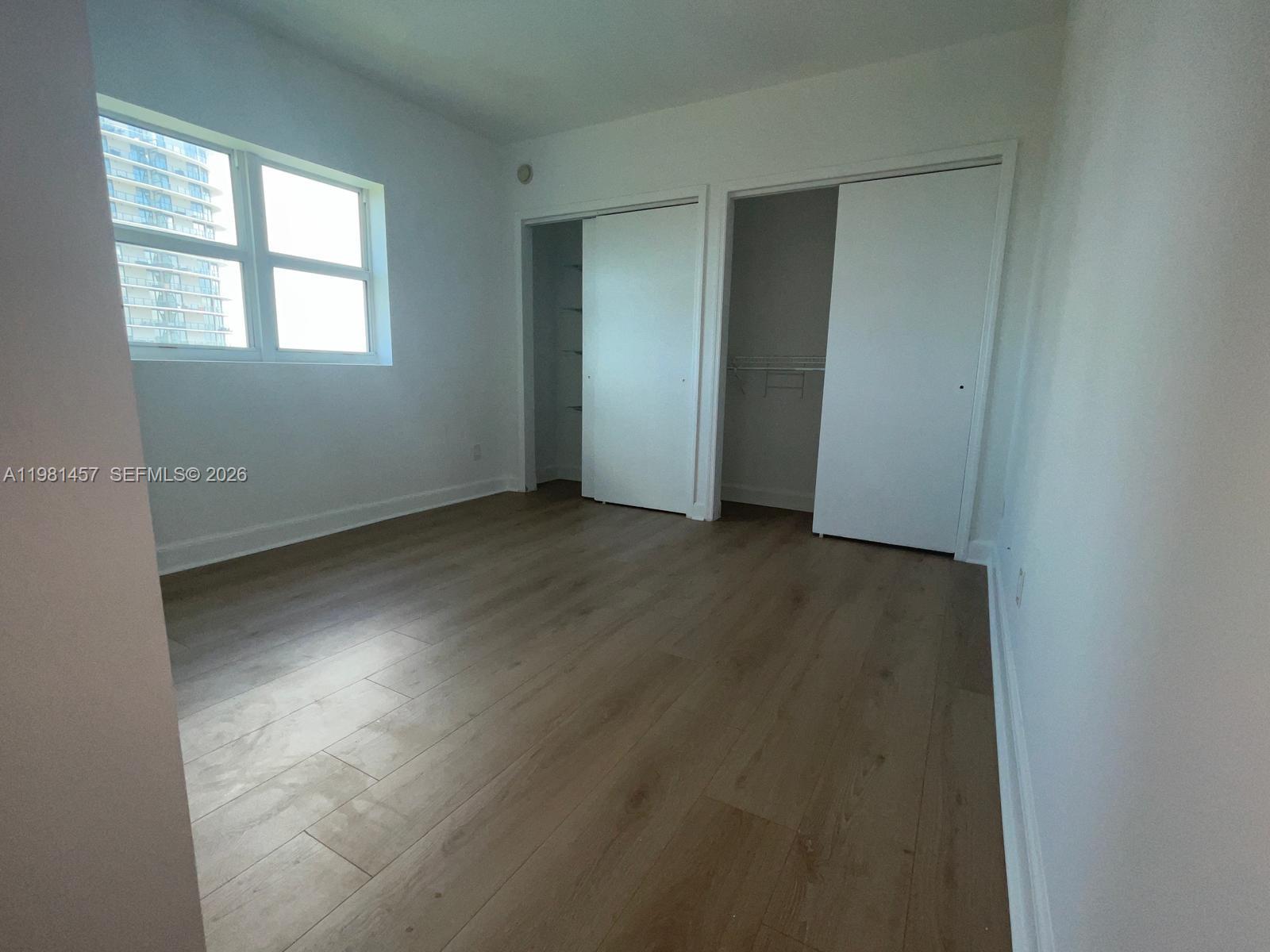 THE OAKS I CONDO - Residential