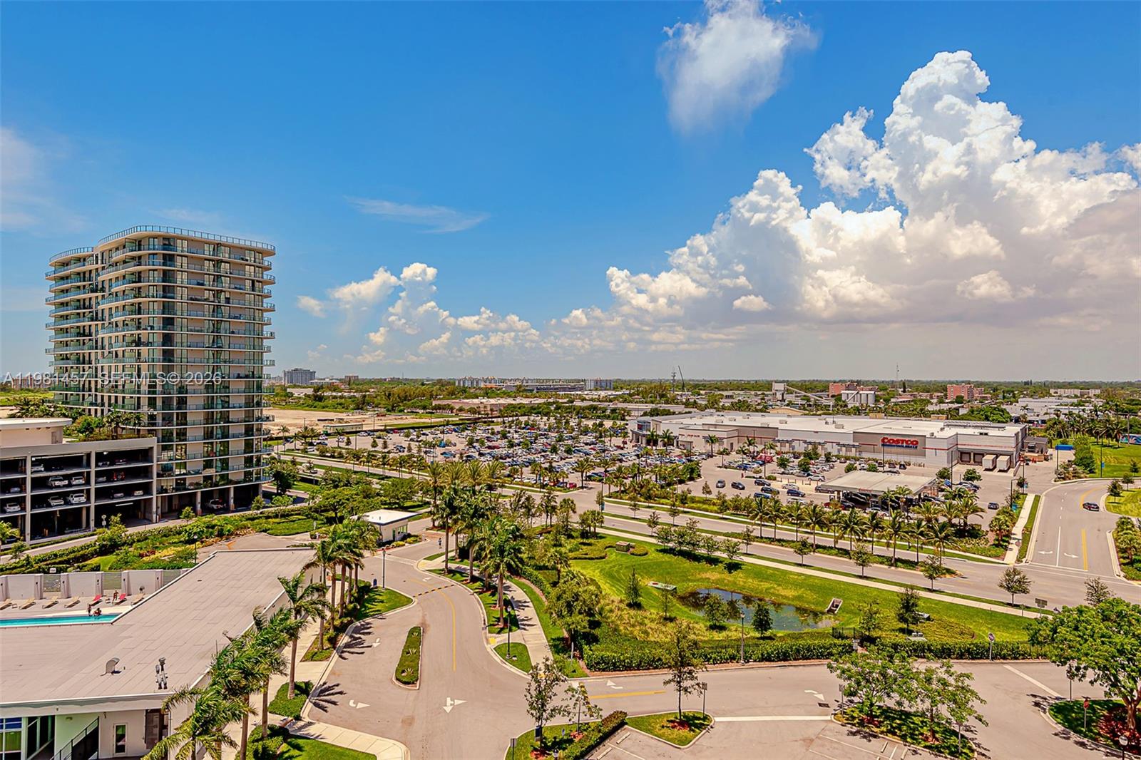 THE OAKS I CONDO - Residential