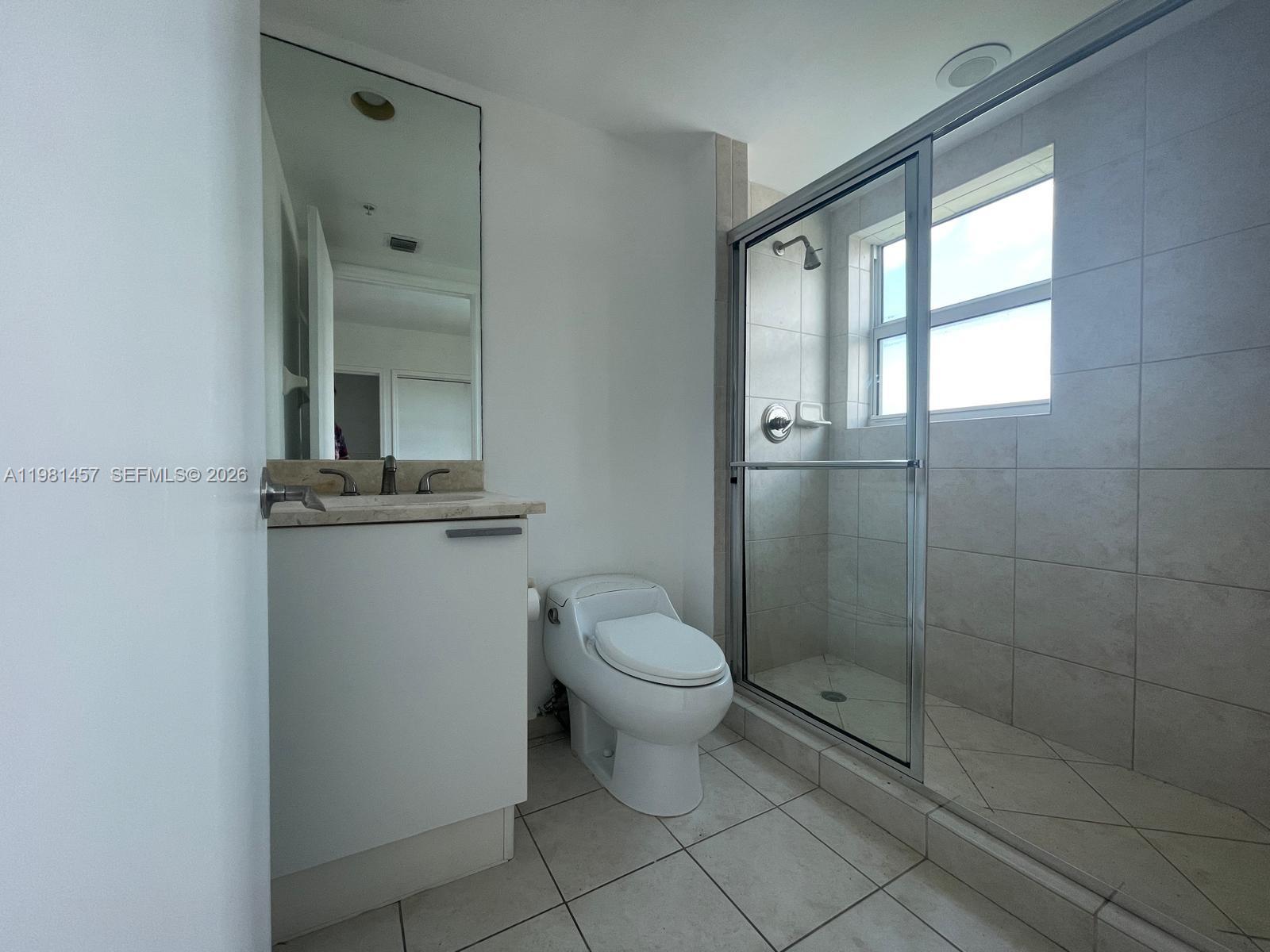 THE OAKS I CONDO - Residential