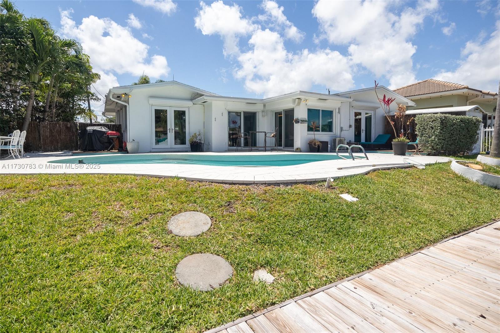 SHELTER ISLANDS 1ST ADD - Residential
