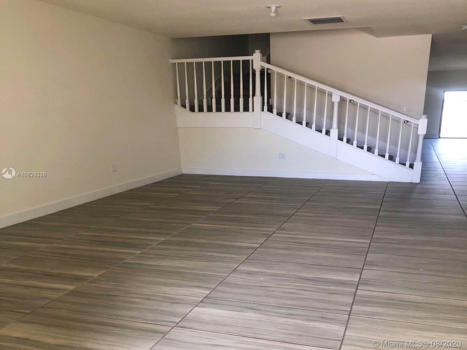 GRAND BAY NORTH - Residential