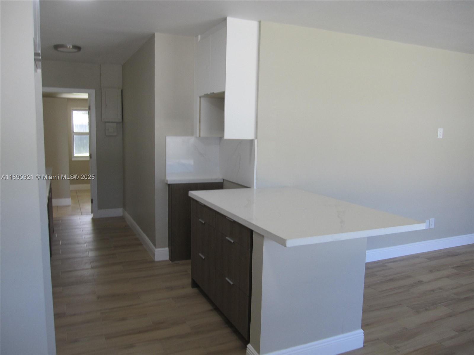 LAKE FOREST SEC 4 - Residential Lease