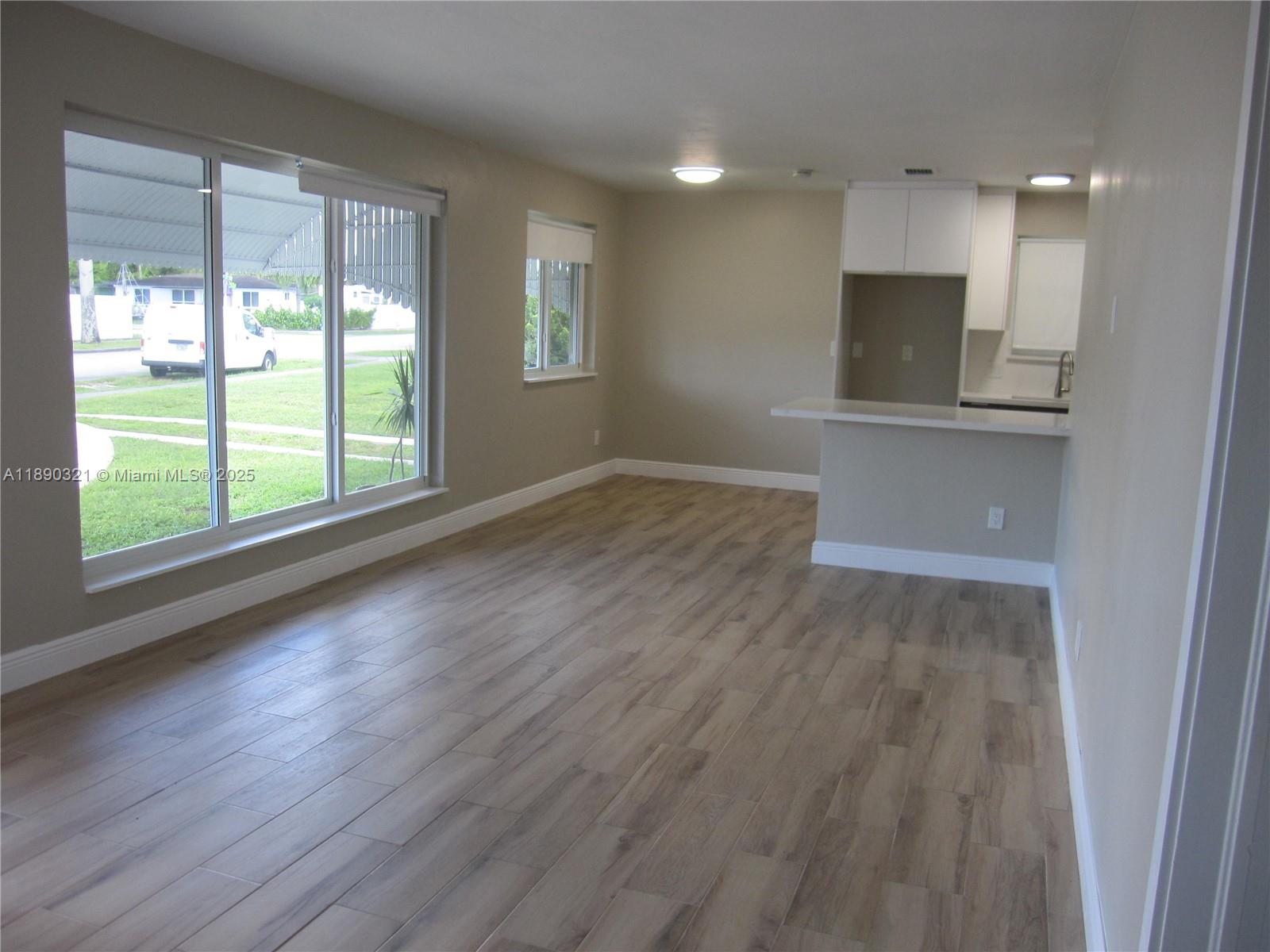 LAKE FOREST SEC 4 - Residential Lease