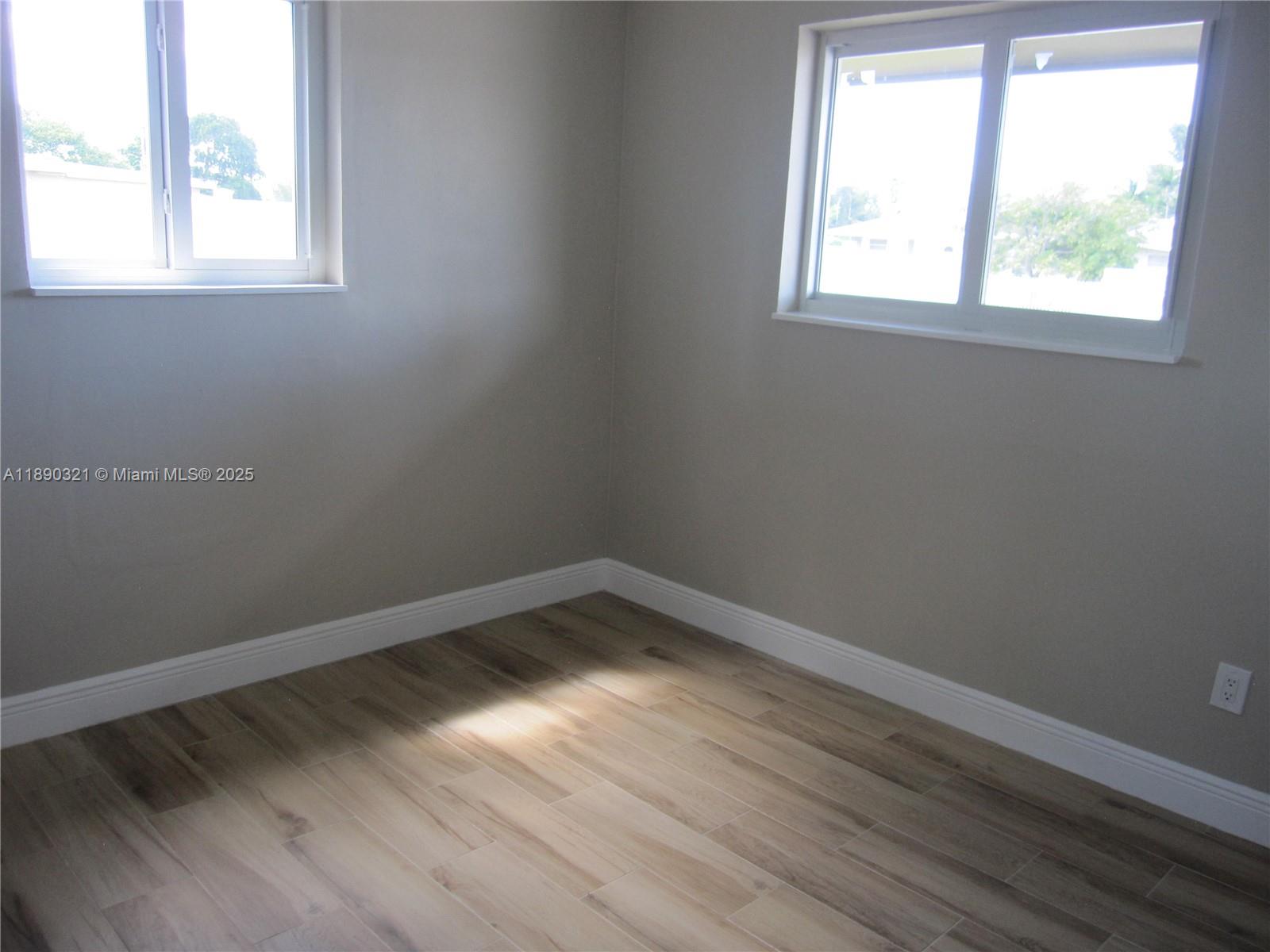 LAKE FOREST SEC 4 - Residential Lease