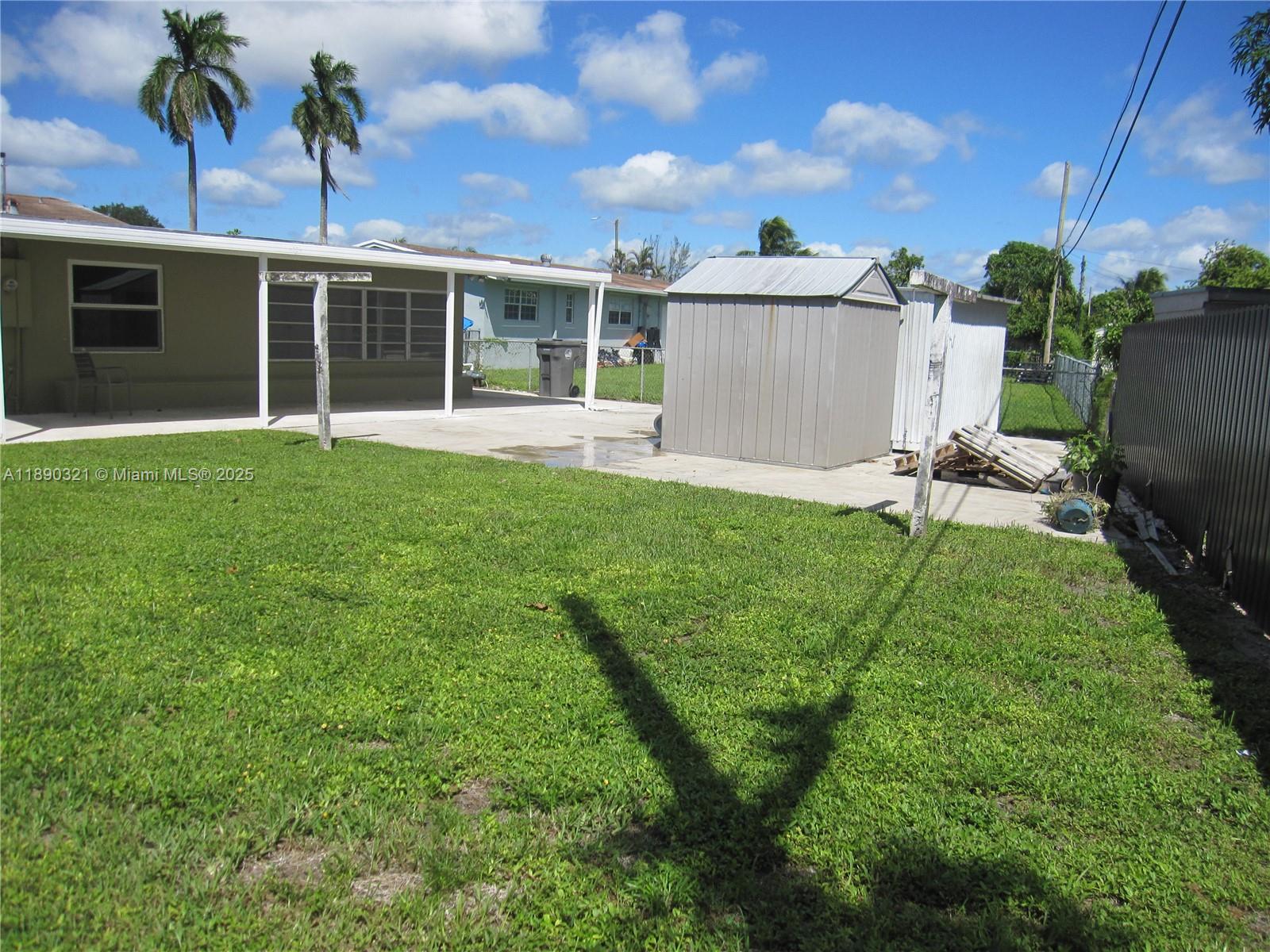LAKE FOREST SEC 4 - Residential Lease