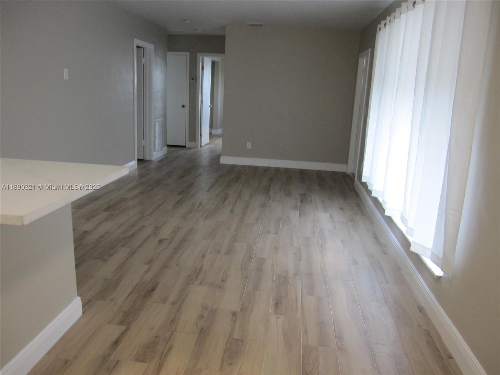 LAKE FOREST SEC 4 - Residential Lease
