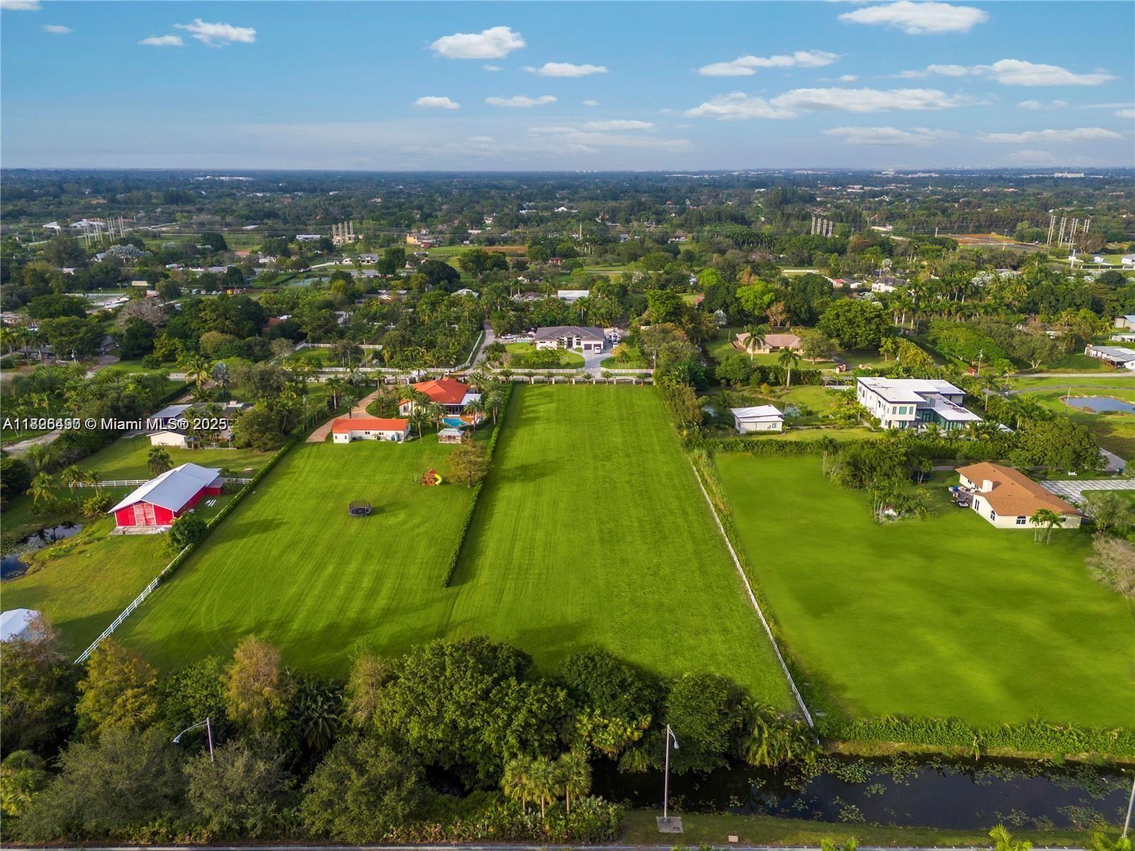 CHAMBERS SUB SE1/4 - Land