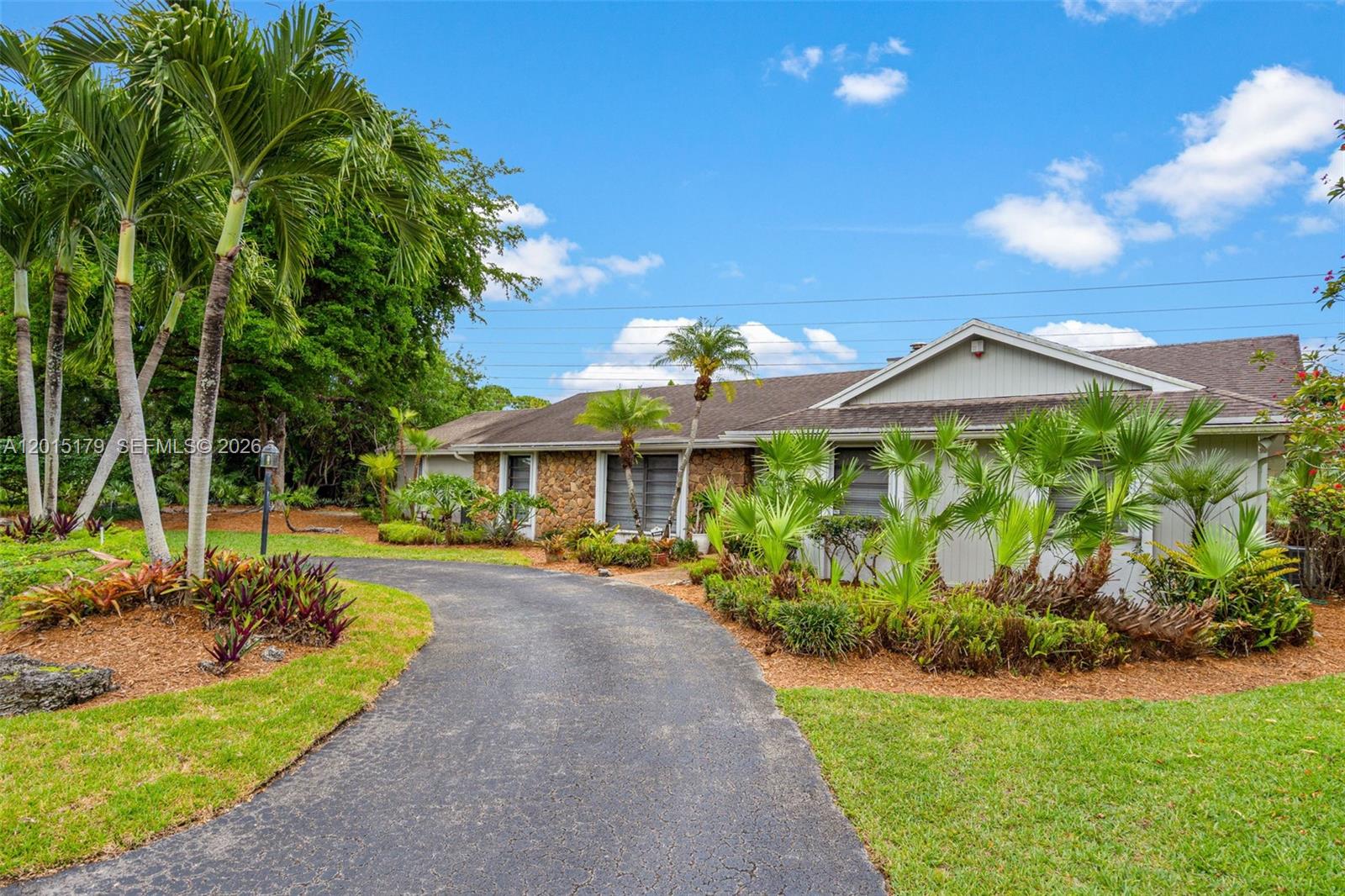 WOODS OF PINE ESTATES - Residential