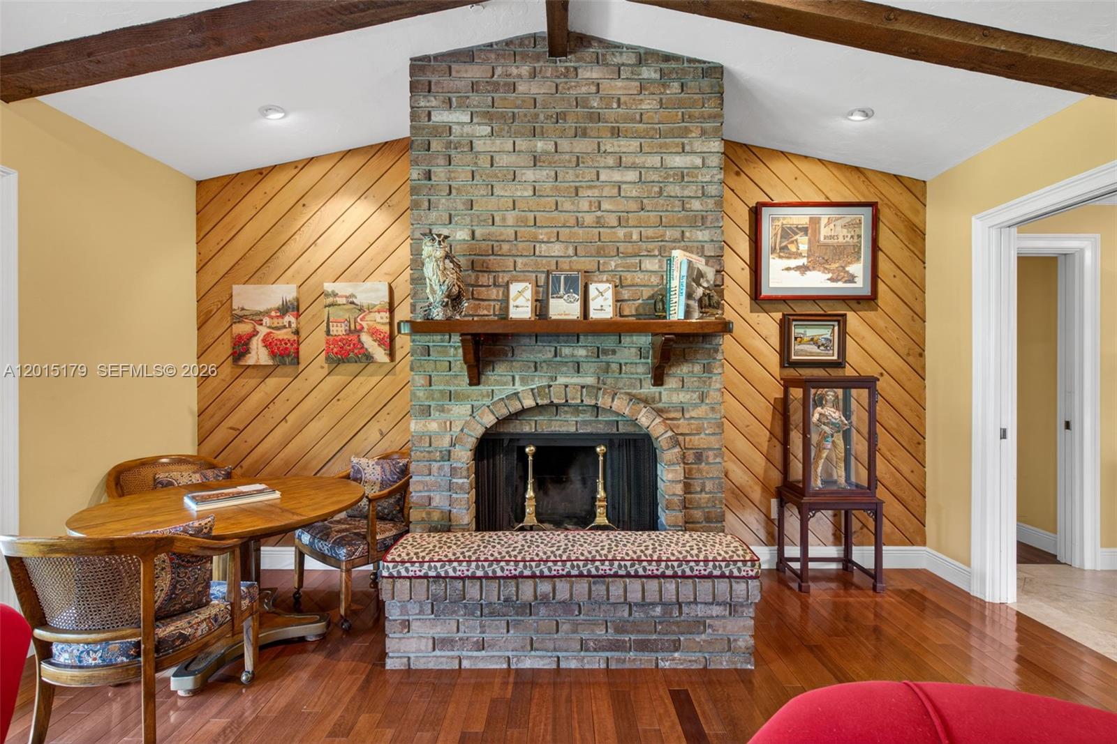 WOODS OF PINE ESTATES - Residential