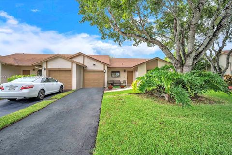7702 NW 60th St Tamarac FL 33321
