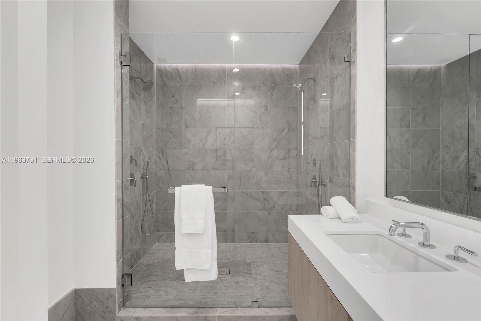 La Baia Bay Harbor - Residential